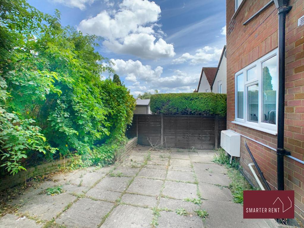 Sunninghill Village - 2 Bed - Parking And Garden Ascot  Exteriér fotografie
